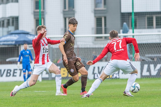 配合不够默 配合不够默